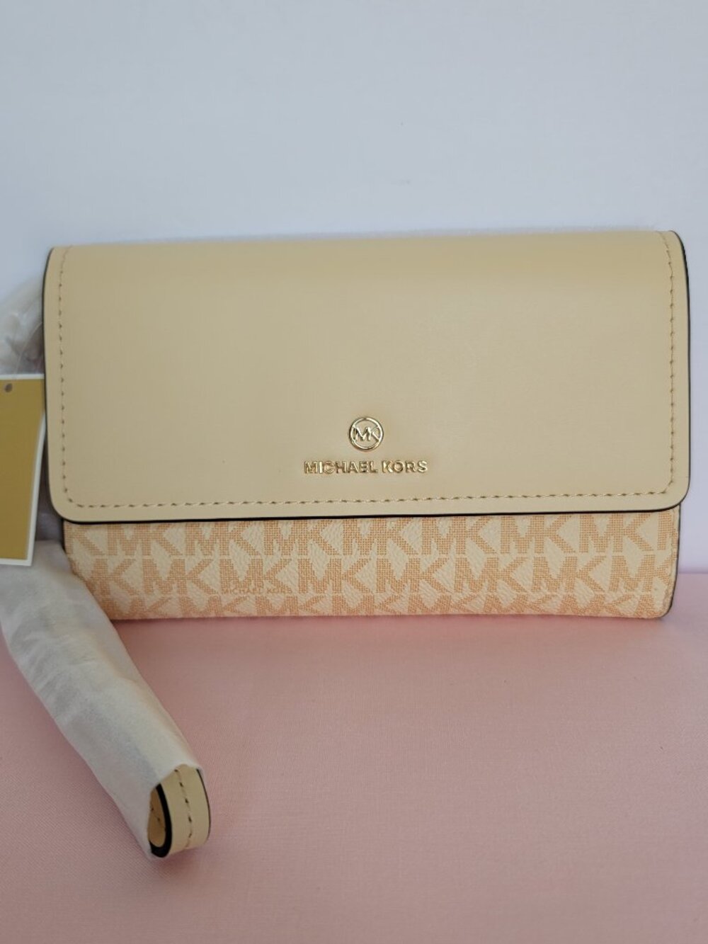 MICHAEL KORS Jet Set Charm Signature Colorblock LG Flap Phone Wristlet/Wallet ⭐